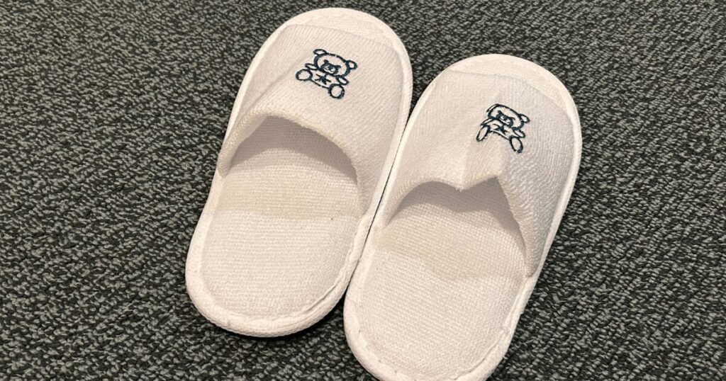 子ども向けアメニティ　スリッパ